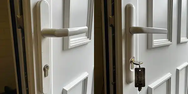 Door handle fitting Braithwell